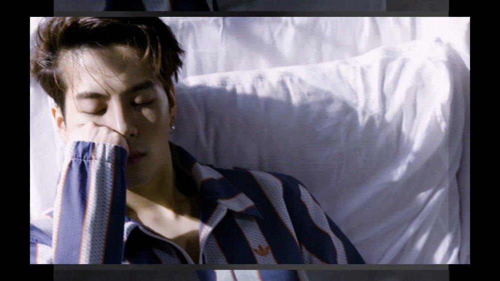 为您推荐: 热搜没看明白但是嘎嘎综艺是真好笑 王嘉尔整蛊bambam