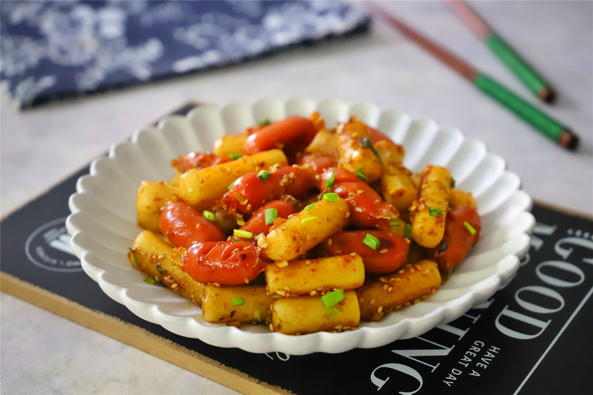 10分钟搞定,香辣开胃,比点外卖强多了|外卖|年糕|香肠_新浪新闻