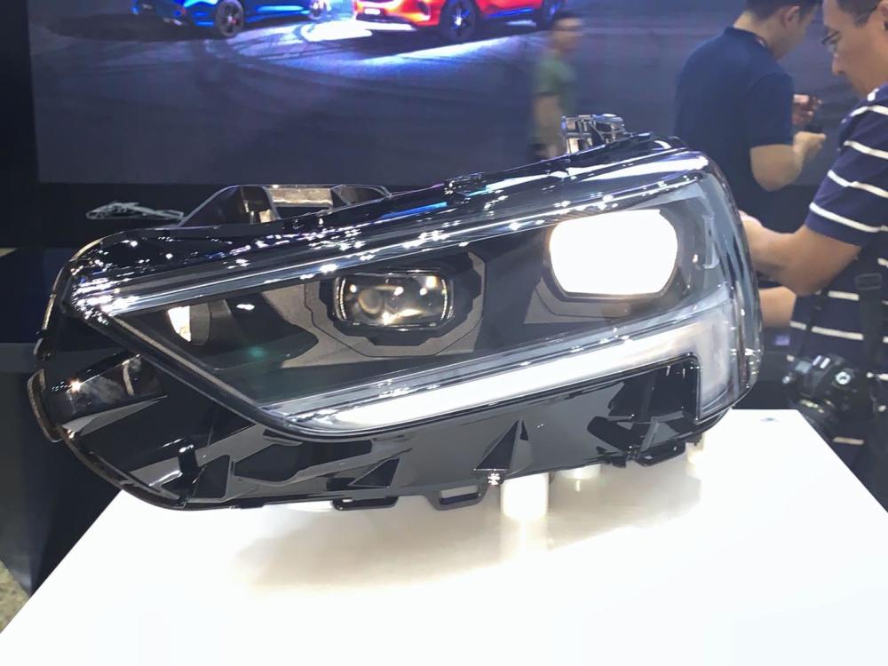 让夜间出行更从容,体验别克matrix pixel智能像素大灯