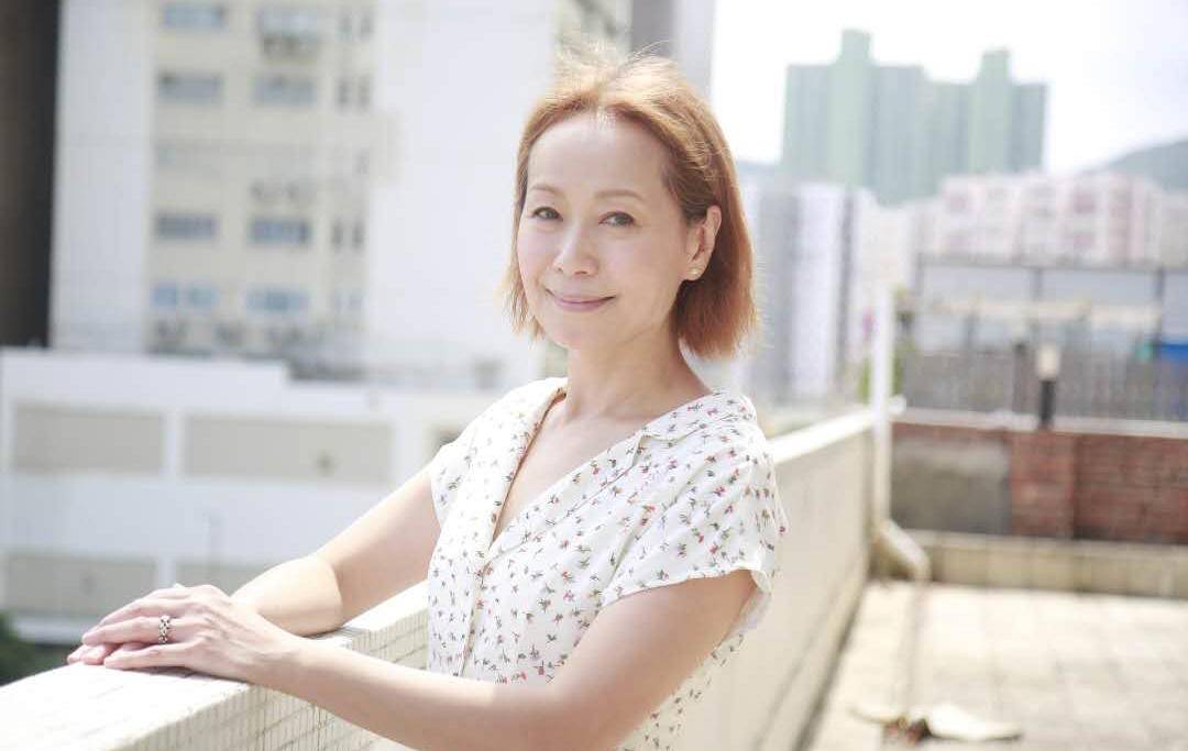 "素颜"显老态,被指不如旁边69岁男演员年轻|叶童|老态|赵雅芝_新浪