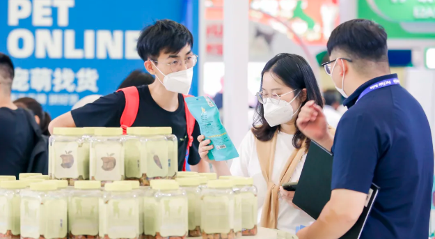 许愿仔猫粮首秀亚洲宠物展览会,中国将成第二大宠物市场