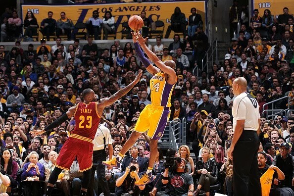 科比最不该投丢的4大绝杀若能多进一球历史地位绝对不输詹皇