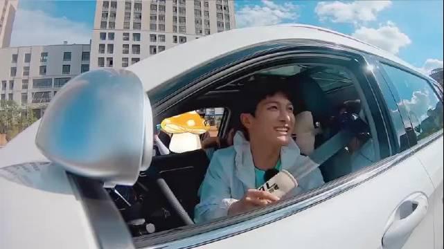学车不易教练叹气00周深开车吓出羊叫06