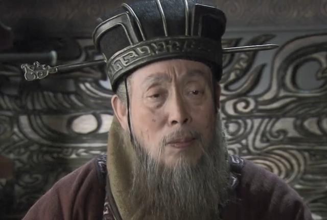刘备缺少君临天下的王者风范,从陶谦三让徐州就能看出来