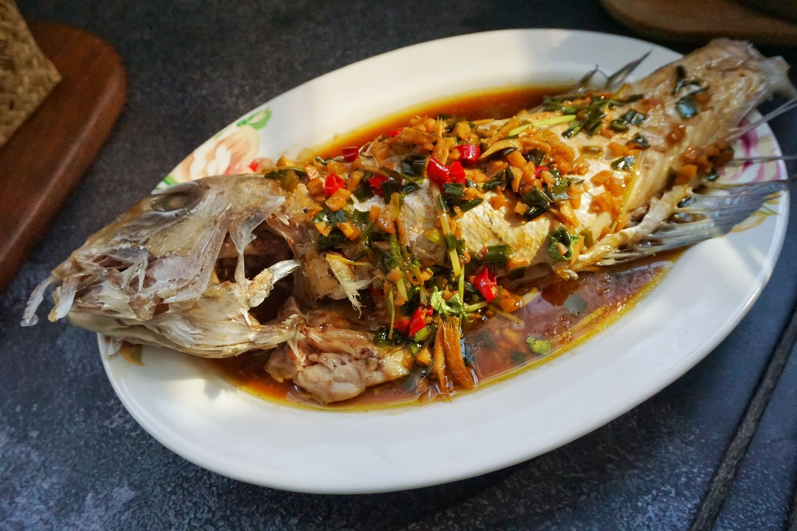 马头鱼这么做,不蒸也不煮,肉质坚实,香韧可口,没吃过的要试试