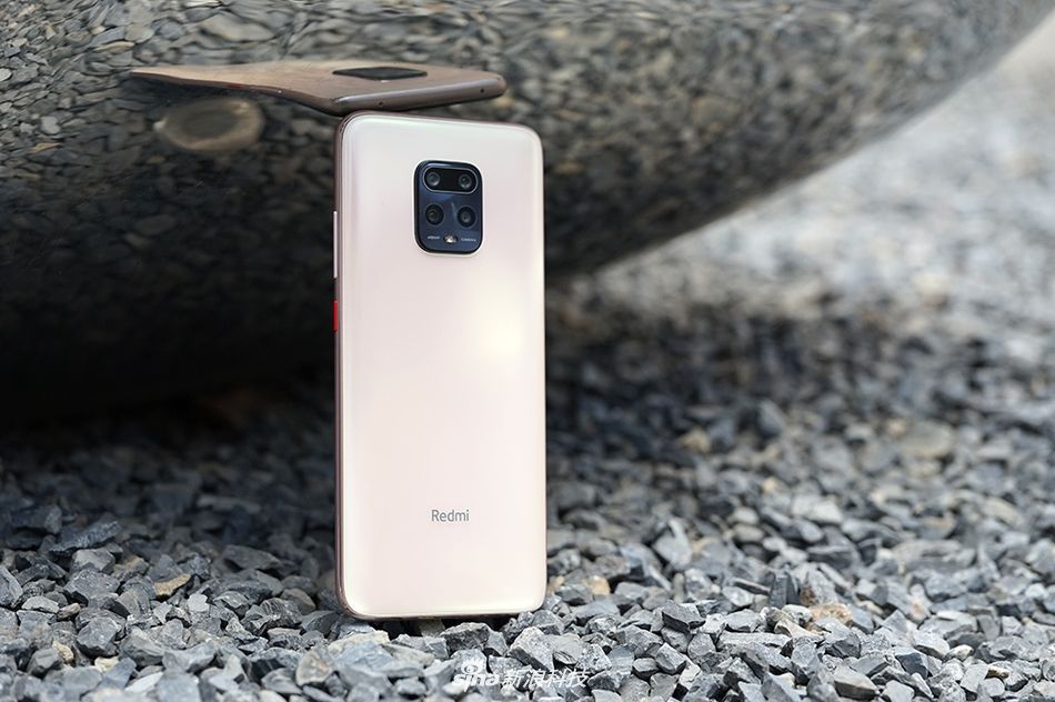 红米10x pro加速跌至"新低价",网友的吐槽扎心了!__财经头条
