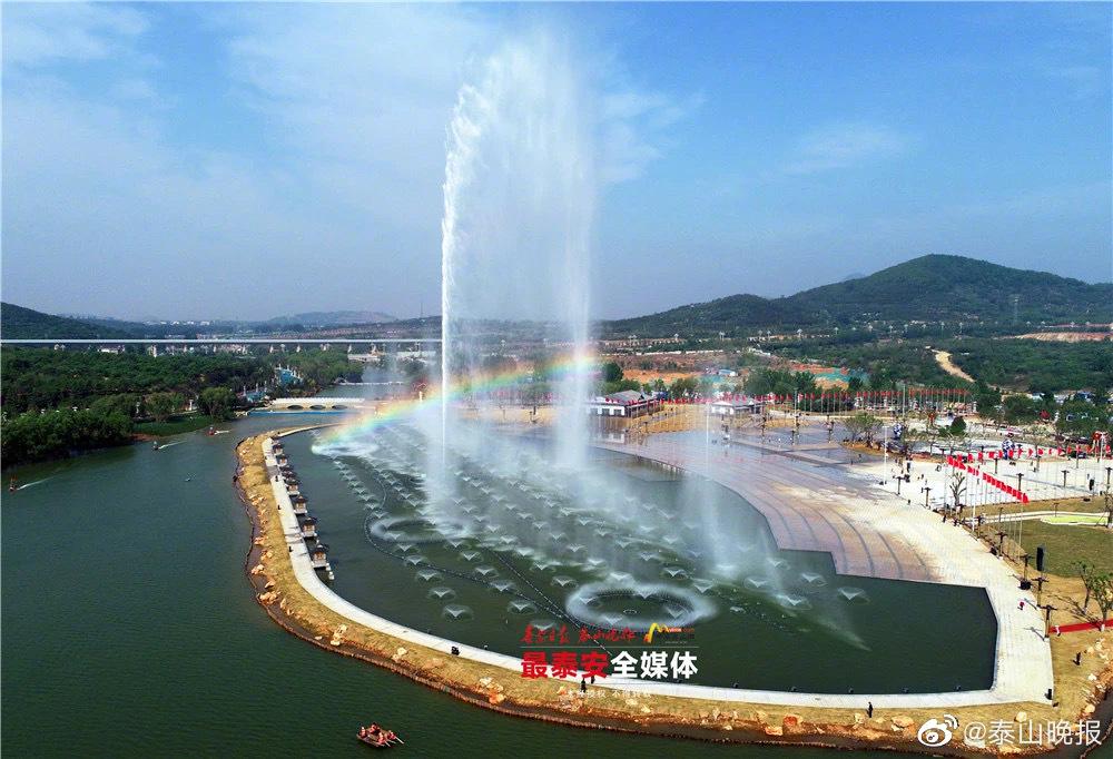 泰山西湖喷泉2021图片