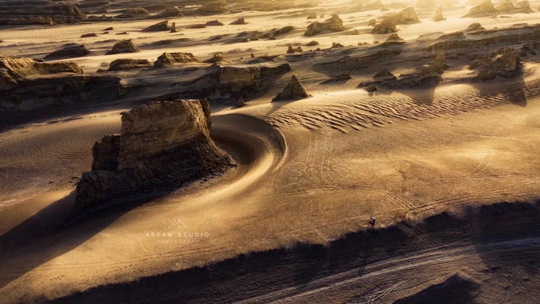 天地在我心!80后摄影师游遍西部,拍下壮丽风景, 每一幅都是壁纸