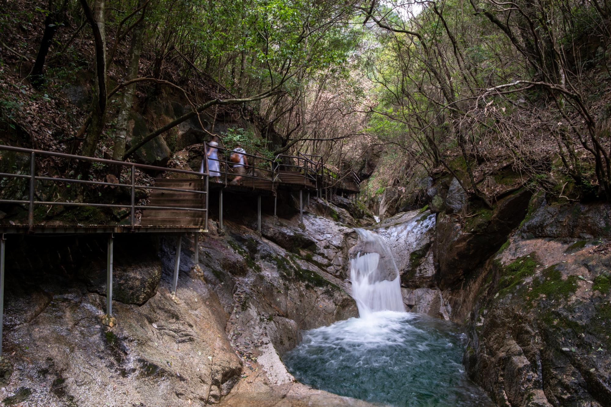 它是安徽四大避暑胜地之一被誉为皖南小九寨知道的人不多