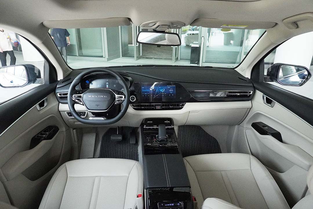 五菱首款银标车大空间6座布局还有点高级