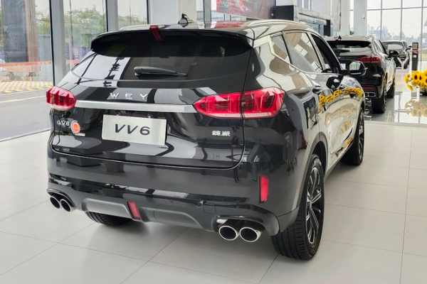 到店实拍2021款weyvv6148万获好评227马力配双边四出排气