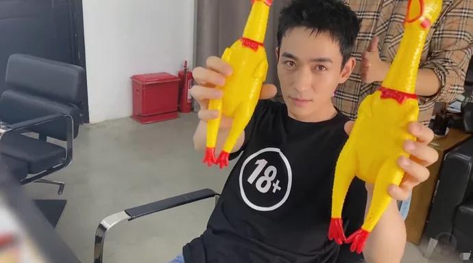 收视率破1!《亲爱的自己》首播大获成功,观众意见高度一致