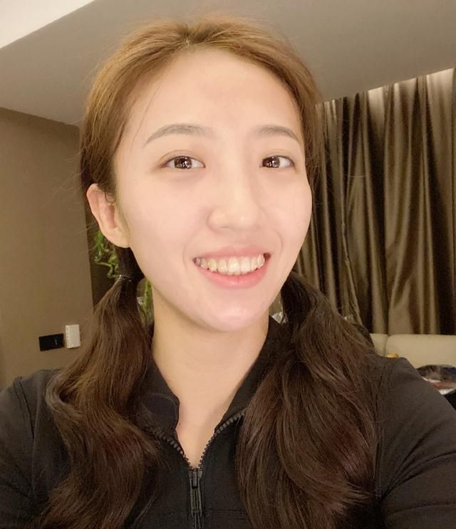 一头大波浪卷发妩媚动人,粉丝直呼认不出|丁霞|大波浪|粉丝_新浪新闻