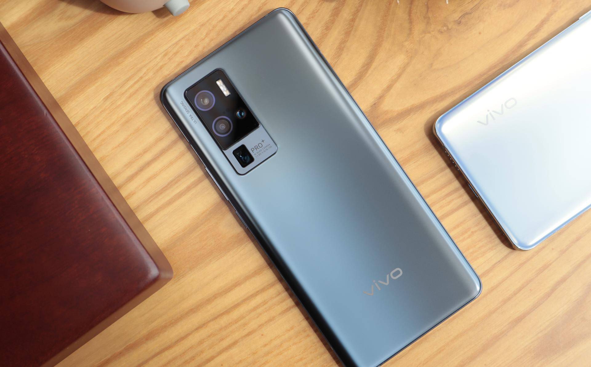 vivo02x5002pro告诉你年度超大杯旗舰使用体验如何