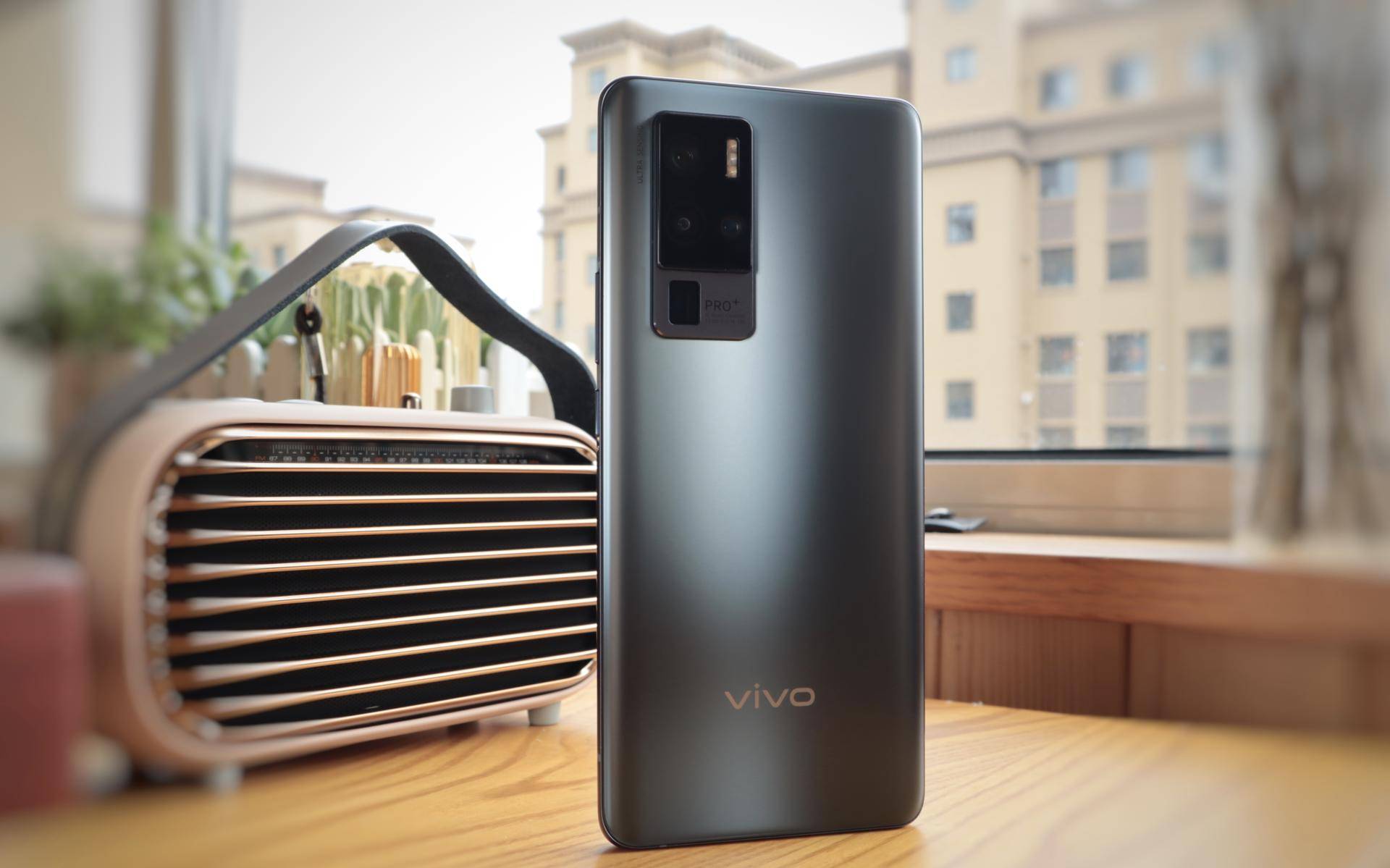 vivo02x5002pro告诉你年度超大杯旗舰使用体验如何
