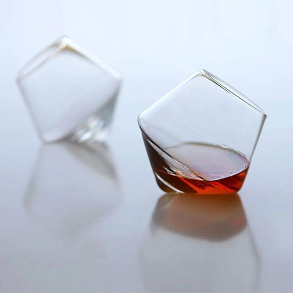 "简单的产品更需要用心琢磨"——重新设计酒杯