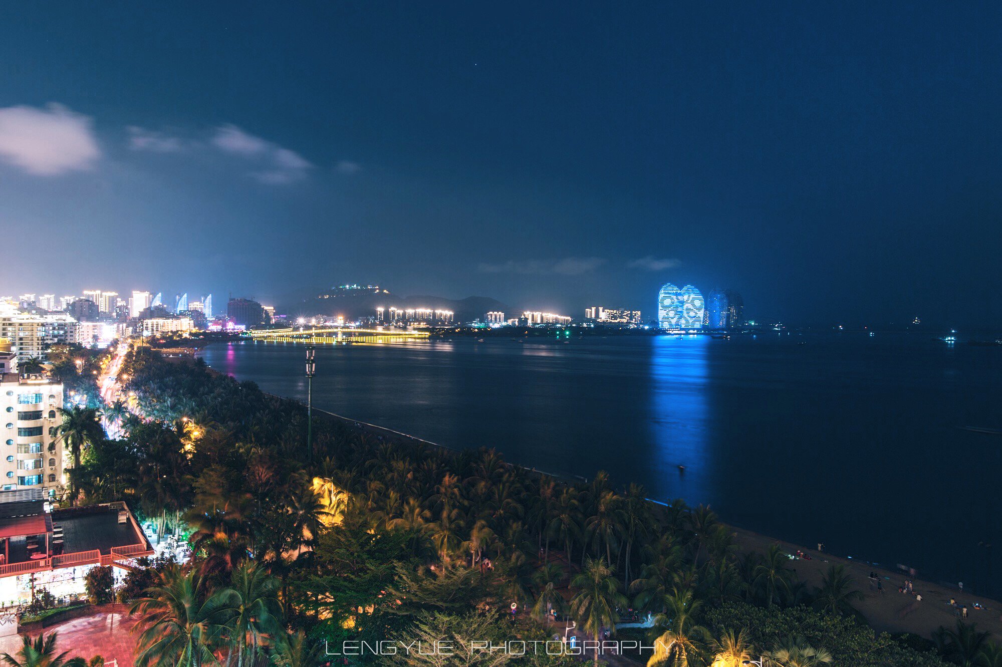 三亚古称鹿城崖州地处我国海南岛最南端