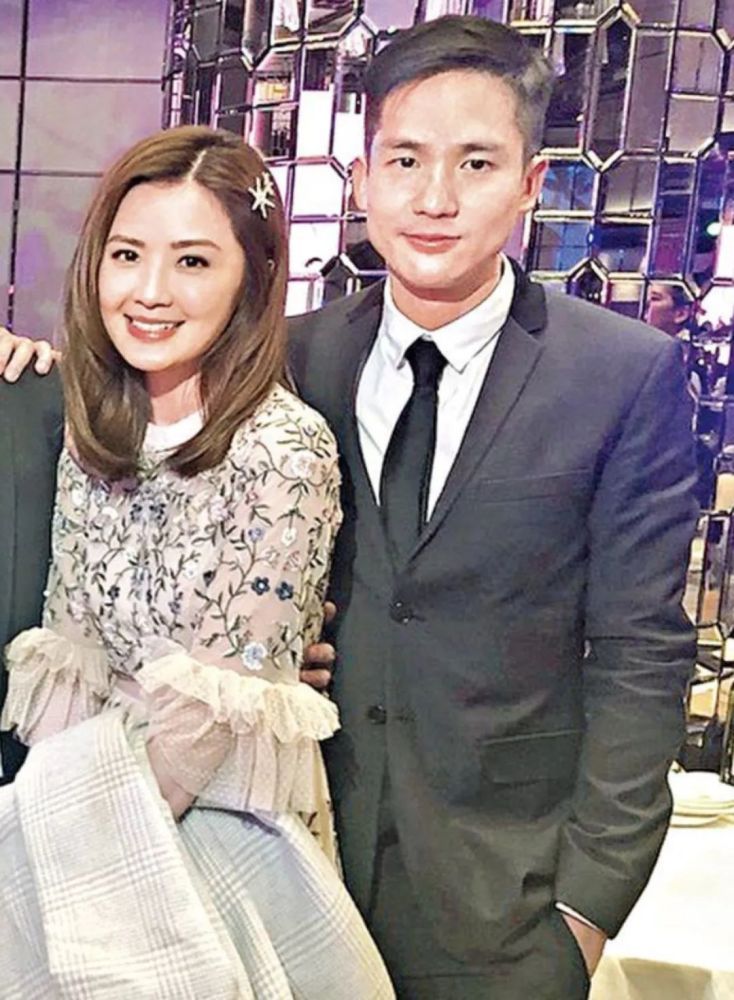 阿sa与石恒聪疑似分手这个细节暴露两人的感情状态