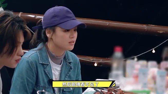 因为焦虑症吃药三天胖了八斤,但作为演员为了贴合形象又要瘦