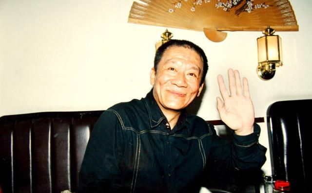 王朔气死郭德纲师傅侯耀文真相是怎样的为啥会被骂这么多年