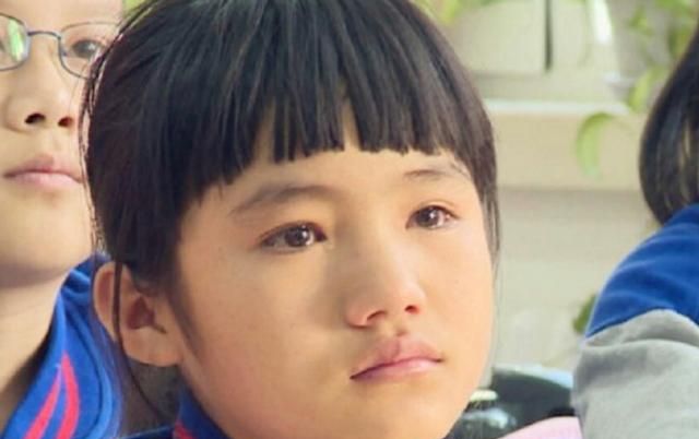 《变形计》里最美农村女孩李勒优,被城市妈妈收养后,现在怎样了|变形