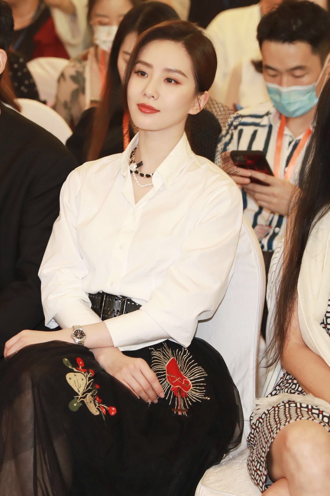 秋季时刻学刘诗诗穿搭与李思雨一起变身时尚达人