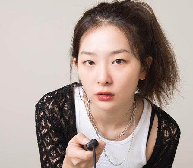 韩星单眼皮当道!盘点韩国演艺圈单眼皮美女,朴素丹,金高银上榜