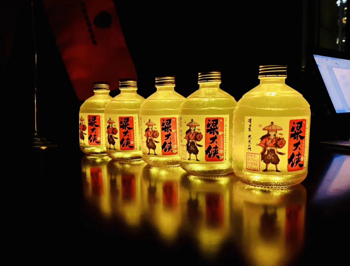 江湖小酒爆红背后创始人为了一瓶酒200万年薪都不要