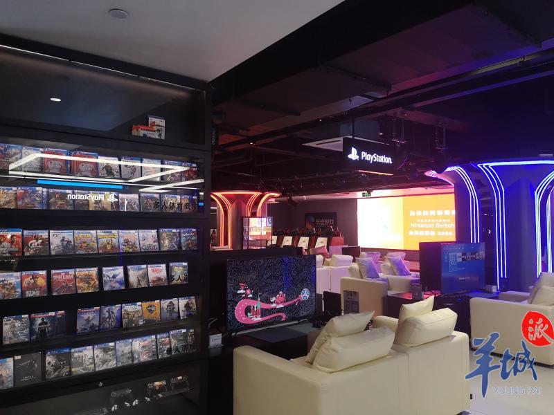 互联网巨头跨界实体店探索游戏社交线下融合