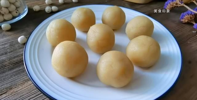 莞式服务18个基本方式解析,深度揭秘服务行业标准化实践