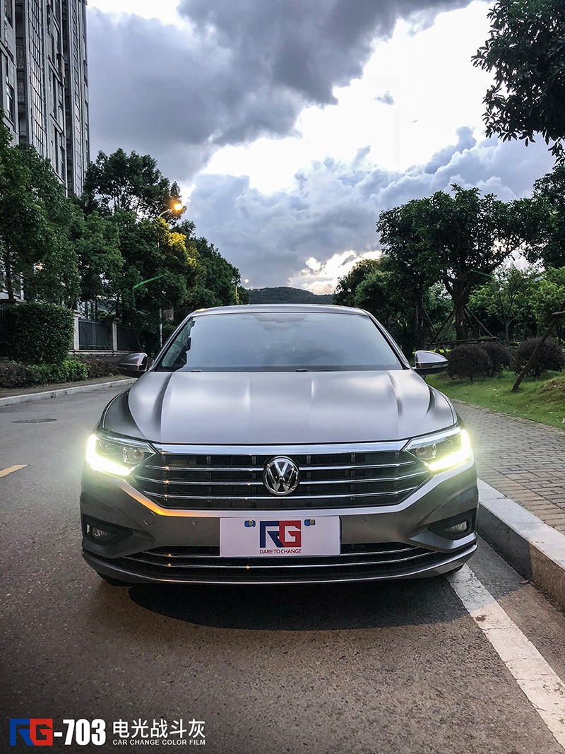 大众速腾车身改色电光战斗灰有点好看