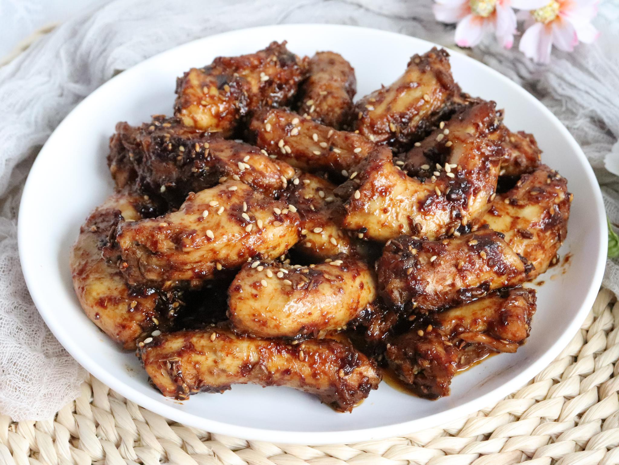 巨好吃超过瘾,香辣孜然鸡脖,秒杀烧烤摊美食