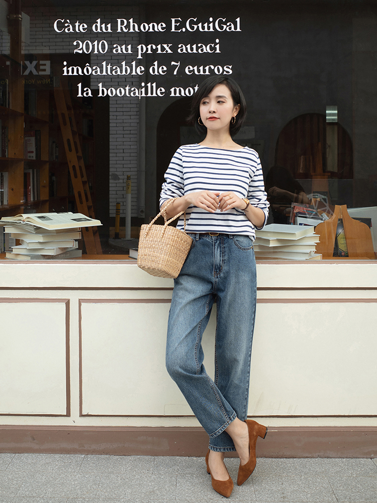 女神博主秋季都这样穿用条纹t恤衫搭配牛仔裤通勤风格超好看