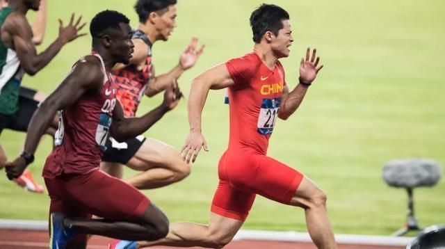 跟腱伤病两次耽误了奥运会,非常令人遗憾和心疼,希望苏炳添能在接下来