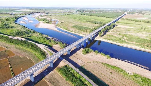 京沈高速架梁任务全面完成全长698千米北京往沈阳仅25小时