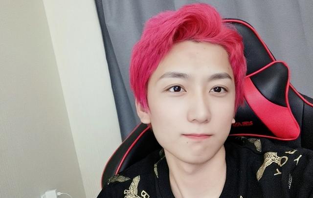 上好佳给嘉宾戴绿帽,婷儿把人喷自闭|真爱试炼|虎牙|上好佳_新浪新闻