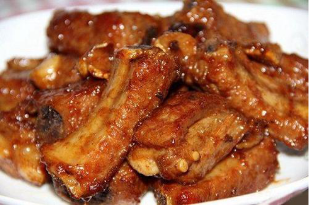 吃货美食:秘制红烧排骨,三鲜面疙瘩,仔姜河鱼,咸肉炒辣椒