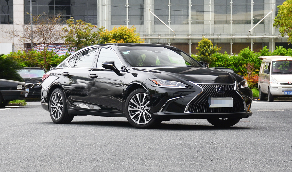 雷克萨斯es成车展焦点全国限量600部稀有程度堪比大熊猫