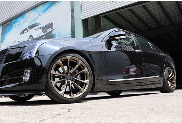 凯迪拉克atsl轮毂烤漆改色两总颜色你更倾向哪种