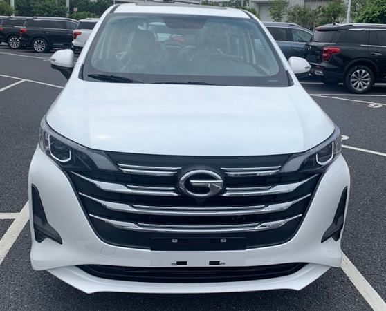 2021款传祺m6现身,白色涂装很精致,6/7座可选,169马力配1.5t