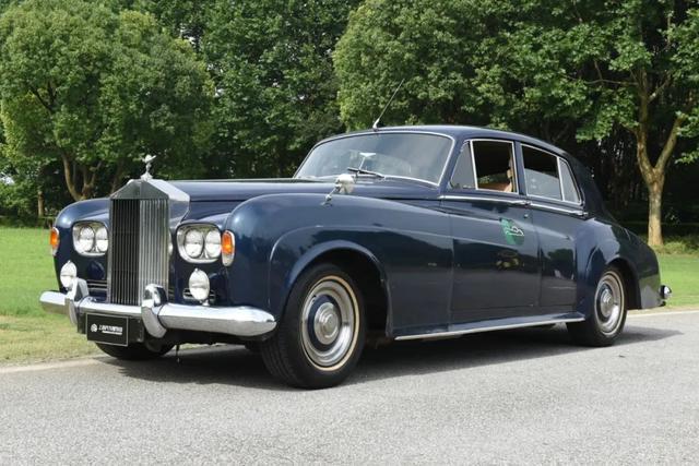 体验60岁的劳斯莱斯银云古董车,是什么感受?-新浪汽车