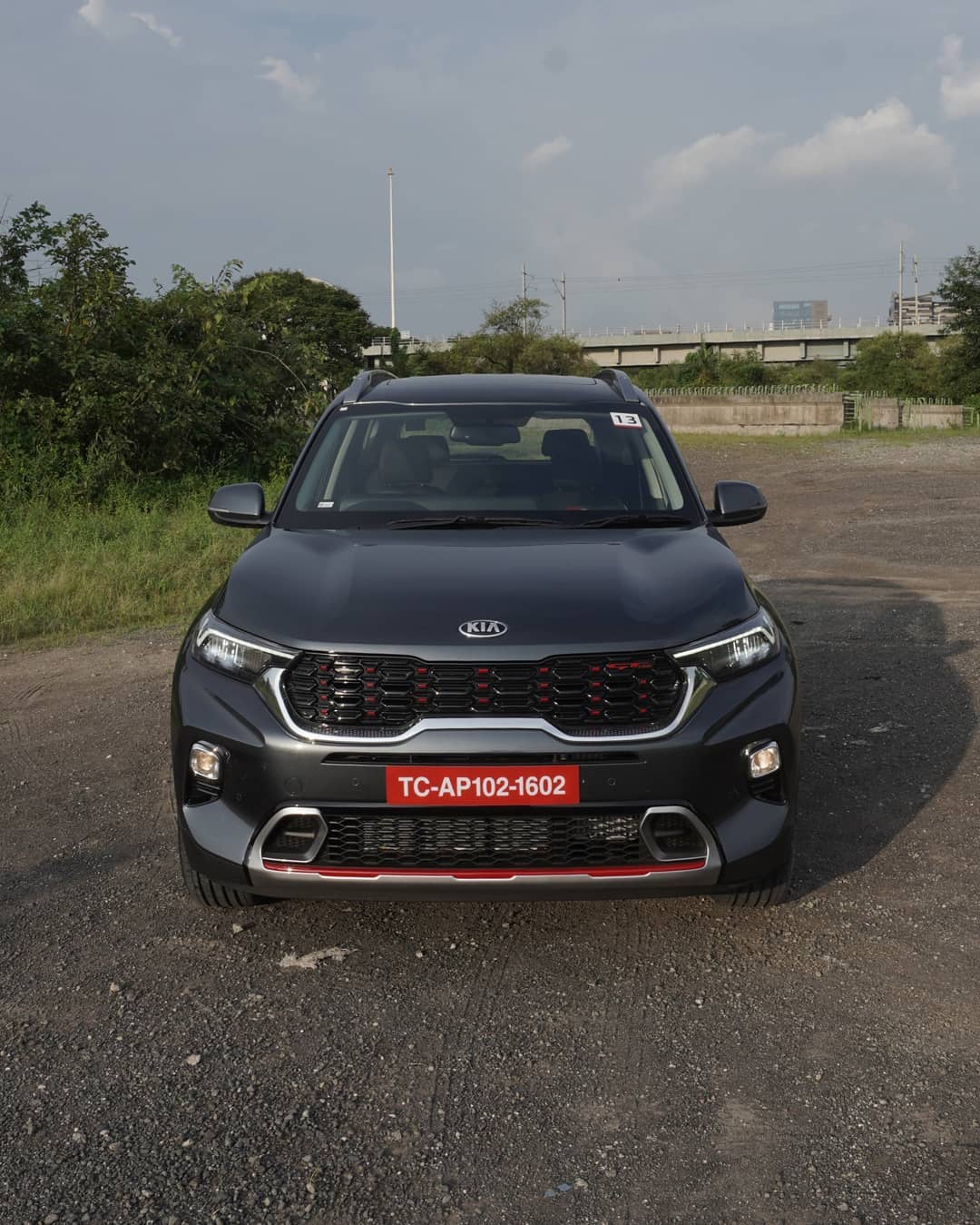 全新起亚sonet实车 很有时尚感