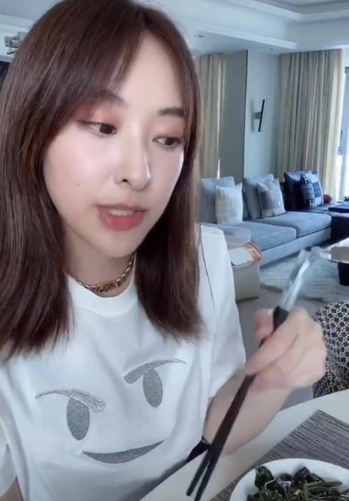 陈滢曝光上千万独居豪宅,网友指其十分幸运,和何猷亨剪不断关系|陈滢|何猷亨|豪宅_新浪新闻