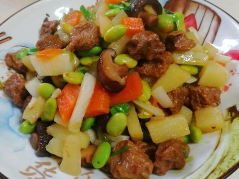 家常味5种食材搭配炒什锦菜加上这道素肉香鲜筋道更入味营养下饭|什锦菜|食材|青毛豆_新浪新闻