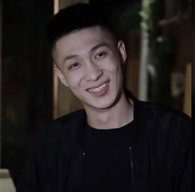 段宏楠身后事细节曝光出事当天刘倩楠就陪伴左右为他擦身穿衣