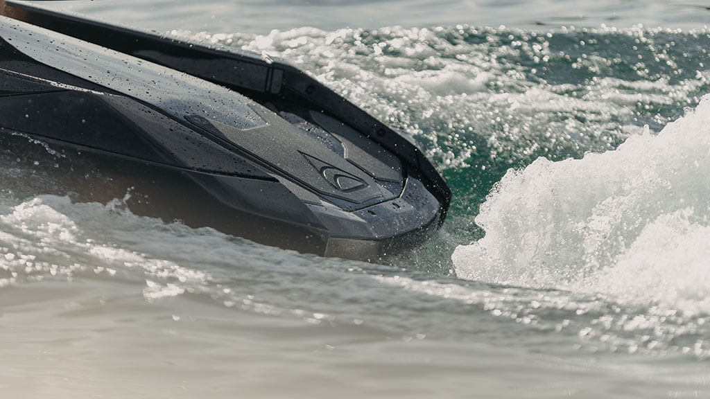 电动新玩法taigaorca运动型180马力电动摩托船