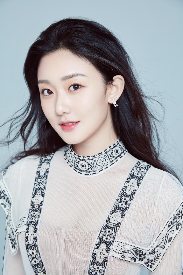 杨幂迪丽热巴张云龙嘉行传媒旗下神仙颜值的艺人们