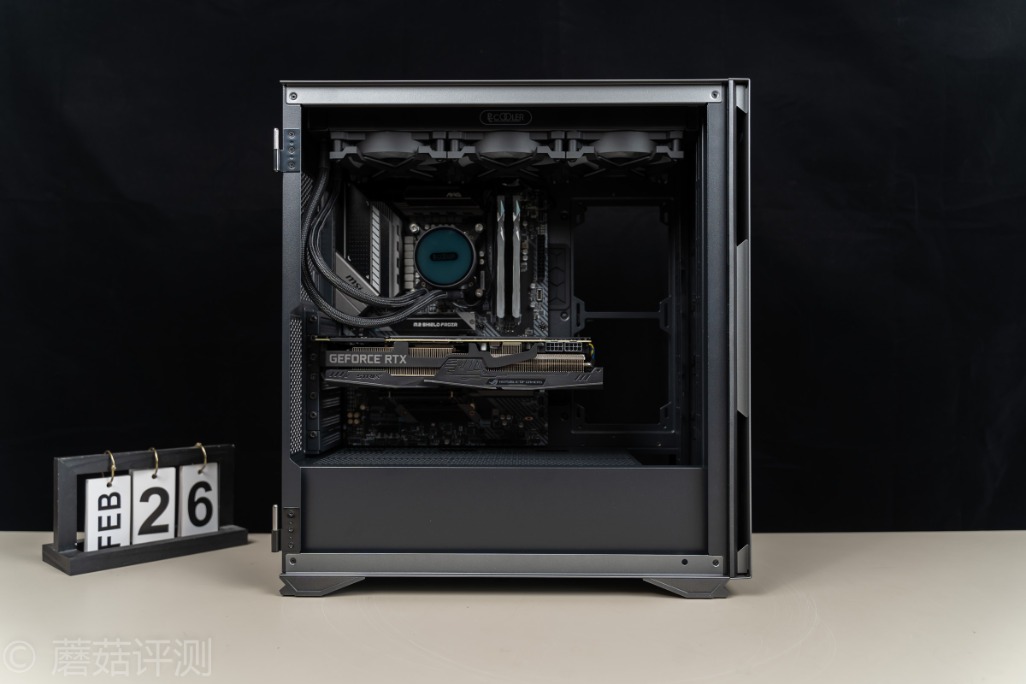 双面侧开,简洁美观,爱国者(aigo)yogo k1机箱 评测