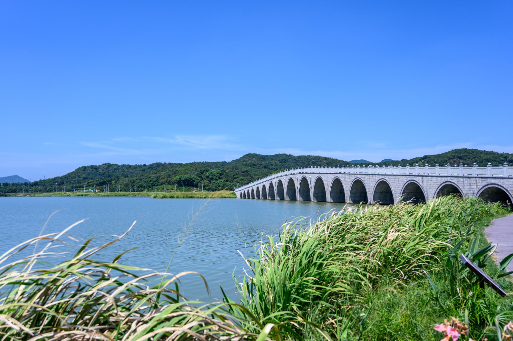 它是绍兴上虞第一大湖被誉为景似千岛湖貌若西子美