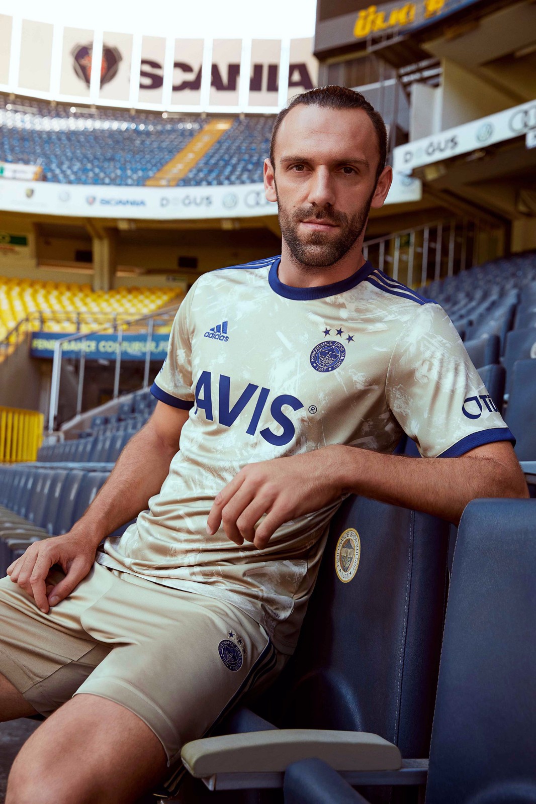 阿迪达斯发布费内巴切2020/21赛季主客场球衣